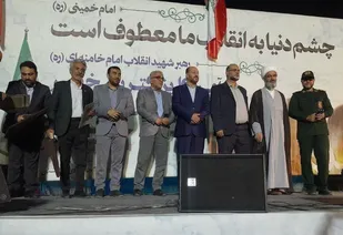 تجلیل از خانواده&zwnj;های شهدا و فرماندهان برتر بسیج اصناف شهرستان سمنان