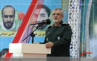 مسئولان برای حل مشکلات کشور چشم به خارج نبندند