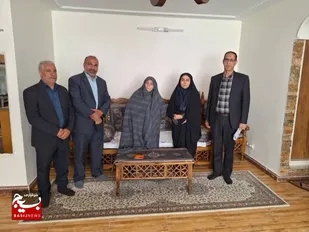 دیدار با خانواده شهیدان کارگری فردیس+تصاویر