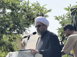 کفن شهیدان تجاوز اسرائیل، پرچم افتخار ملت ایران است
