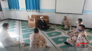جلسه مودت مسئول دفتر نمایندگی سپاه شیروان با سربازان وظیفه