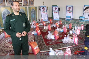 اهدا ۳۷۵ بسته معیشتی به همت گردان دوم امام حسین (ع) لشکر عملیاتی پنج نصر
