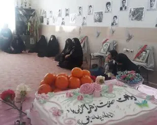 مراسم جشن سالگرد پیروزی انقلاب اسلامی در پایگاه بسیج ریحانه النبی