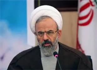 امام (ره) خدمت به مردم را وظیفه می دانست و اهل سیاسی کاری نبود