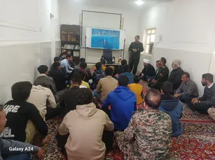نشست صمیمی بسیجیان هندیجان: پاسداشت دهه فجر، ادای دین به آرمان&zwnj;های انقلاب اسلامی است
