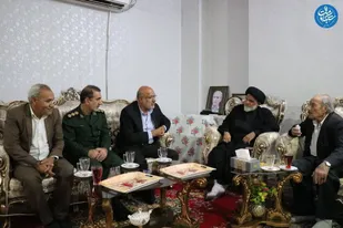 سرکشی و تجلیل از آزاده دهلرانی