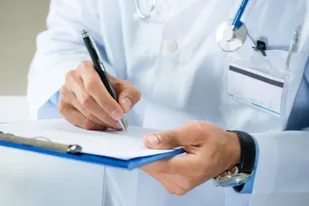 افزایش بی رویه تعرفه های پزشکی از اشکالات اصلی طرح تحول سلامت