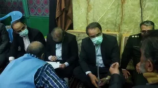 میز خدمت با حضور رئیس سازمان بازرسی کل کشور در مسجد جامع امام رضا (ع)برگزار شد