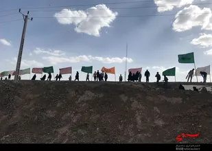 بازدید بسیجیان شهرستان تنگستان از یادمان های مناطق عملیاتی جنوب