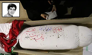 چشم&zwnj;انتظاری 35 ساله مادر شهید نهاوندی به پایان رسید