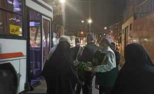اعزام ۲۰ مددجوی تحت حمایت کمیته امداد شهرستان قدس به مشهد مقدس