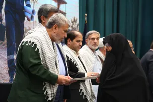 آیین تجلیل از پیشکسوتان مقاومت در یزد