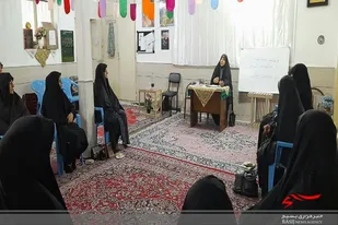 نشست بصیرتی در پایگاه حضرت آسیه (س) سرخه برگزار شد