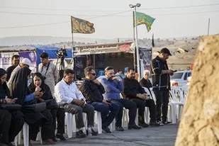 موکب سه راهی کارزان به زوار اربعین خدمات رسانی کردند