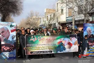 راهپيمايي گلپايگاني ها در محكوميت اقدام تروريستي آمريكا/ فريادهاي ضد استكباري در گلپايگان
