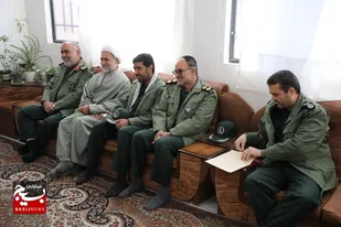 دیدار جمعی از کارکنان سپاه انصارالرضا(ع) خراسان جنوبی با خانواده شهدا  همزمان با هفته بسیج