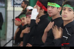 يا حسين بگوييم و با حسين باشيم