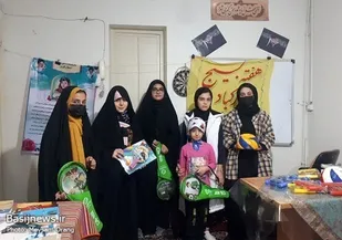 برپایی غرفه و نمایشگاه خدمت رسانی به مناسبت هفته مبارک بسیج در ناحیه کمیل