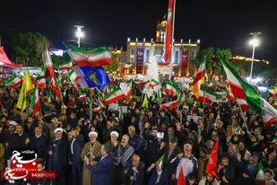 بیعت مردم تبریز با رهبر انقلاب با گرامیداشت یاد شهدای خدمت