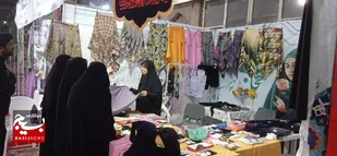برپایی غرفه های همیشه بهار برای ترویج عفاف و حجاب در اهواز