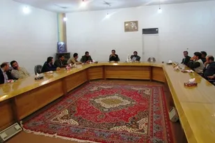ضرورت بکارگیری مدیران توانمند و اصلاح الگوی مصرف