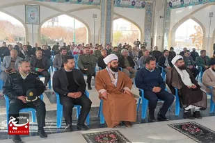 عطرافشانی و گلباران مزار مطهر شهدای شهرستان فامنین به مناسبت هفته بسیج