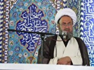 هدف دشمن از ایجاد بحران ضربه زدن به امنیت کشور است