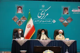 امروز ما در این فضا باید به عنوان مسئول پاسخگو باشیم/قطعا با روحیه جهادی امور به ثمر می رسد