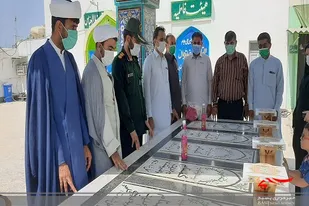 گلزار شهدا شهرستان کنارک غبار روبی شد