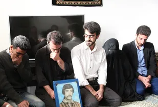 دیدار با خانواده شهید حسین خان احمدی