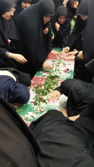 شهید گمنام میهمان نوجوانان پایگاه کوثر زنجان + تصویر