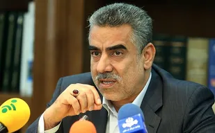 رفتار سیاسی وزارت علوم با دانشگاه آزاد/ مجلس از حق و حقوق این دانشگاه دفاع می کند