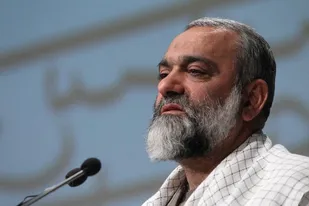برخی افراد با تفکرات ارتباط با آمریکا ادعا می&zwnj;کنند پیرو خط امام(ره) هستند
