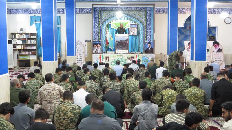 حضور پرشور بسیجیان بخش دلوار در نماز جمعه به مناسبت هفته دفاع مقدس