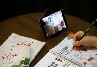 اهدای ۴۱۰ دستگاه تبلت به دانش آموزان نیازمند شهرستان خلیل آباد