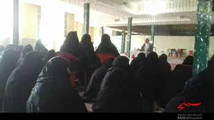 باید مراقب نفوذ دشمنان در داخل باشیم