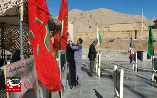 غبار روبی گلزار شهدای روستای قمبوان دهاقان به مناسبت دهه فجر