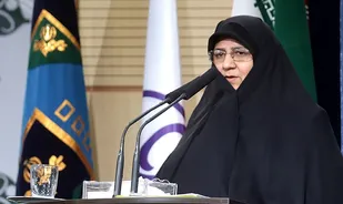 راه اندازی غرفه های عفاف و حجاب در مسیر راهپیمایی 22 بهمن