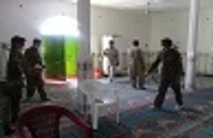 معابر، اماکن و منازل شهروندان ایرانشهری گند زدایی وضد عفونی شد