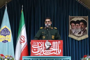 دفاع مقدس فرهنگ عزت، ایستادگی و مقاومت ملت ایران است