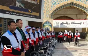 هم قدم شدن ۹ نفر از جوانان هلال احمر بروجردی با زائران امام رضا علیه السلام