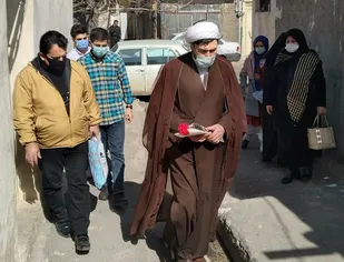 همدلی عوامل قرارگاه جامع خانواده مسجد داود قلی، با محرومان و همنوعان نیازمند در سال نو
