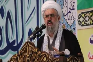 خبرنگاران باید با رعایت تقوا نقدهای منصفانه داشته باشند