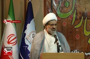 عمل به تکلیف یعنی کنار گذاشتن منفعت شخصی و ترجیح دادن حق