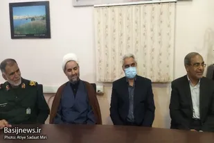 تجلیل مسئول نمایندگی و جانشین فرمانده سپاه سلمان از خبرنگاران