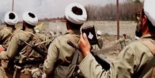 20 عنوان کتاب با محوریت نقش روحانیت در دفاع مقدس تالیف شد