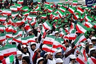 حضور حداکثری دانش آموزان در راهپیمایی و پویش ویژه ۲۲بهمن