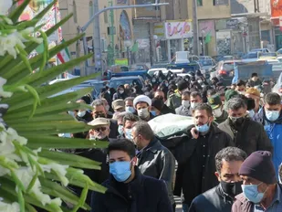 تشییع مادر شهید سید نقی حسینی در شهرستان فیروزکوه