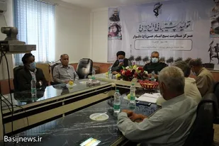 نشست صمیمانه پیشکسوتان بسیجی با فرماندهی مرکز مقاومت بسیج امام حسین(ع) دلوار