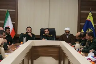 پاسداران و بسیجیان درخصوص کارهای فرهنگی تلاش بیشتری کنند